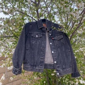 Black Levi’s Jean Jacket